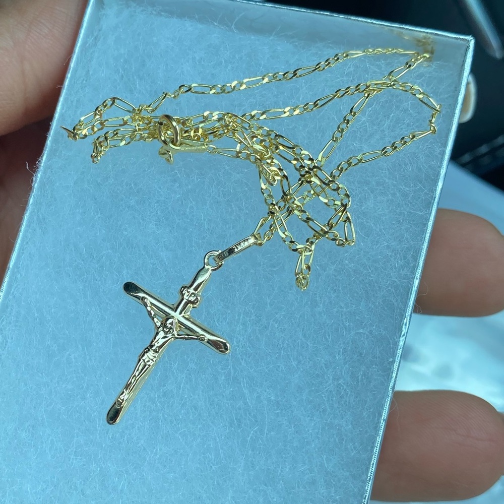 14k Yellow Gold Crucifix Cross Pendant 16" inches Figaro - Picture 4 of 14